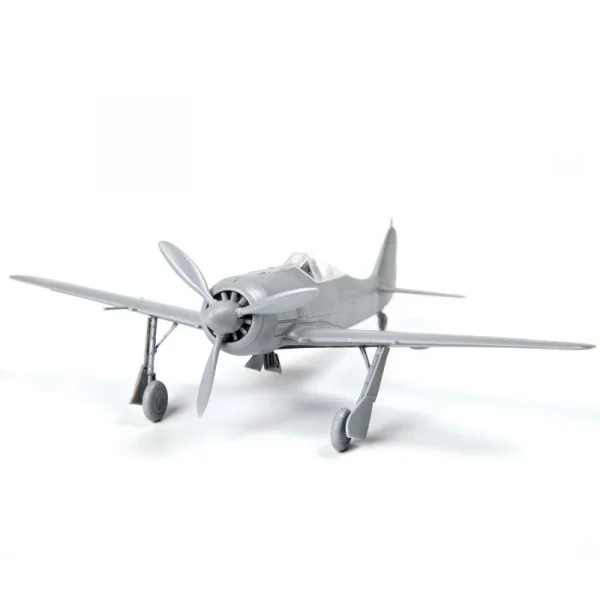 Zvesda Fockewulf 190 A4 — image 8 of 10