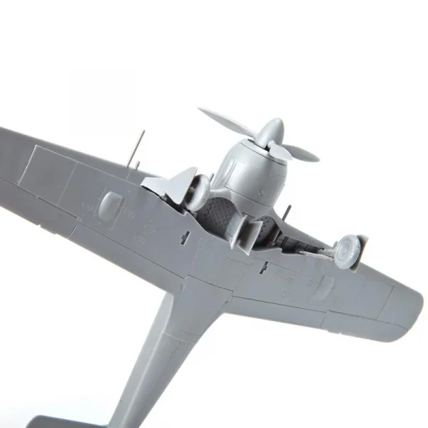 Zvesda Fockewulf 190 A4 — image 4 of 10