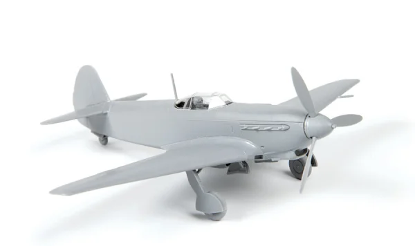 Zvezda Yak-9 Soviet Fighter — image 5 of 5