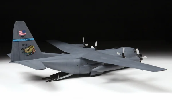 Zvezda C-130 H Hercules — image 8 of 9
