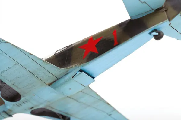 Zvezda Yak-1 &mdash; image 3 of 10
