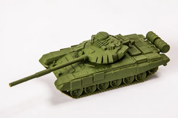 Zvezda 1:100 T-72 — image 7 of 9