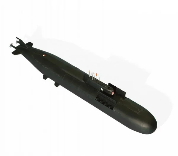 Zvesda Kursk Submarine 1/350 — image 3 of 7