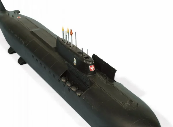 Zvesda Kursk Submarine 1/350 — image 4 of 7