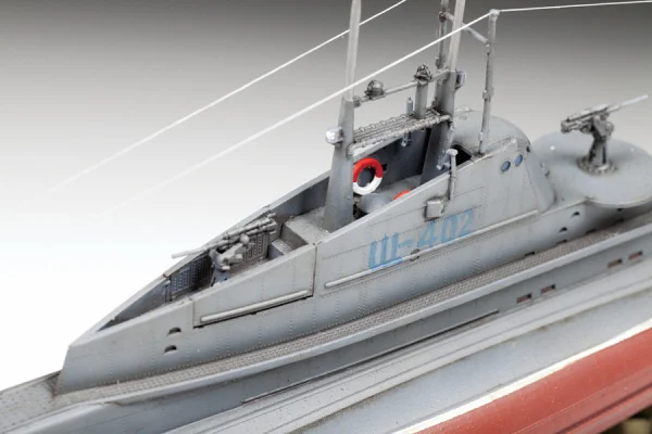 Zvezda Shchuka Class Russian Submarine — image 3 of 8