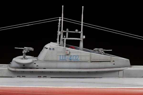 Zvezda Shchuka Class Russian Submarine — image 4 of 8