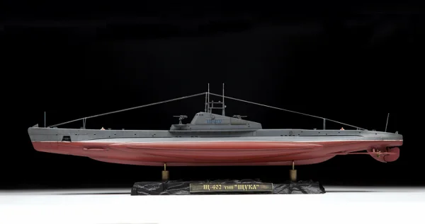 Zvezda Shchuka Class Russian Submarine — image 6 of 8