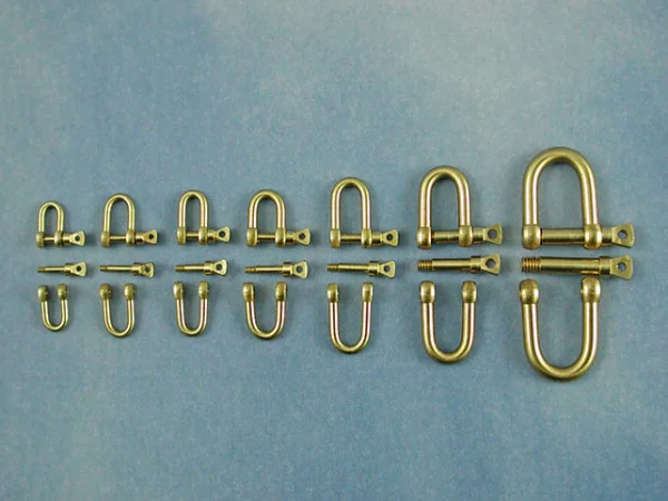 Shackle 4x7 - M1 Threaded Pin (2)