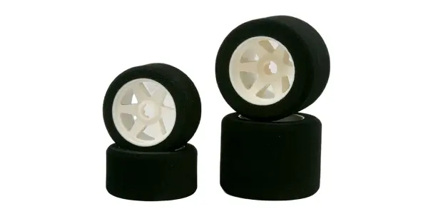 Kyosho 1:8 Racing Tyres Front 32 Shore (2) — image 1 of 4