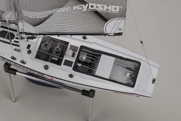 Kyosho Fortune 612 III Readyset (KT431S) — image 5 of 12
