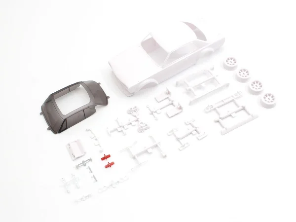KYOSHO Bodyshell Skyline 2000GT-R (KPGC10) Mini-Z + 4WD Rims (White Body) — image 1 of 3