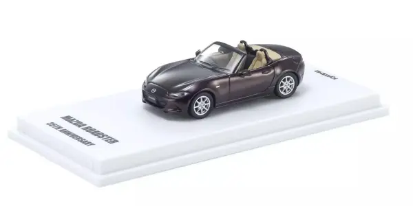 Kyosho 1:64 Mazda Roaster 35th Anniversary - Red — image 1 of 4