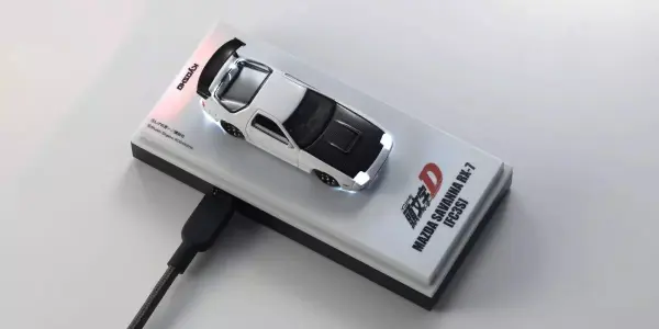 Kyosho MOTN LED System 1:64 Mazda Savanna RX-7 (FC3S) Initial D &mdash; image 6 of 11