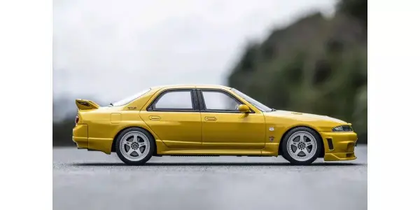 Kyosho 1:18 Resin Samurai Collection Nissan GT-R Autech Nismo Yellow — image 4 of 6
