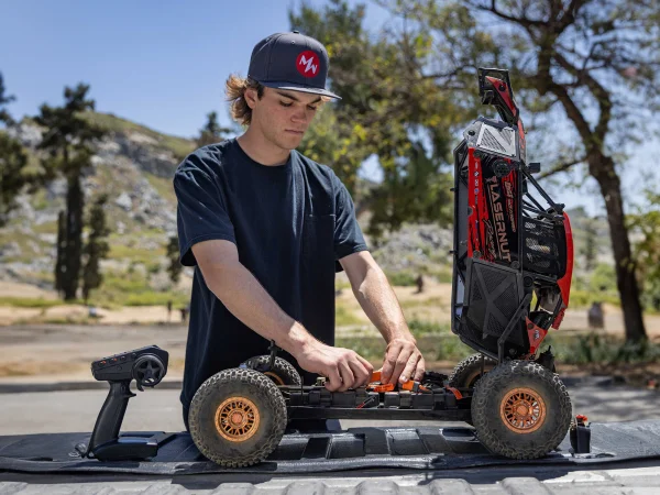 Losi 8IGHT-X Super Lasernut RTR — image 3 of 27