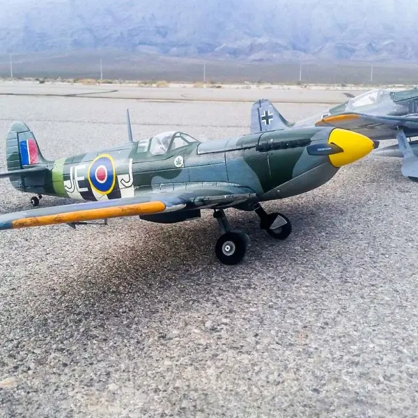 Master Airscrew K Series - 13x8 Propeller &mdash; image 7 of 7