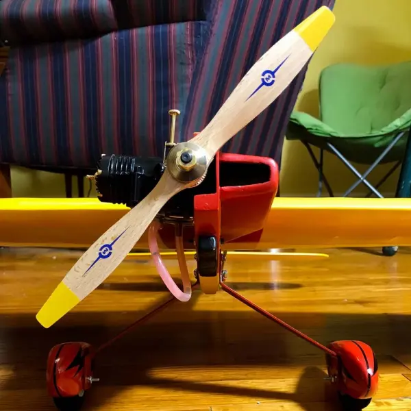 Master Airscrew 11x10 Beech Wood Propeller — image 7 of 9