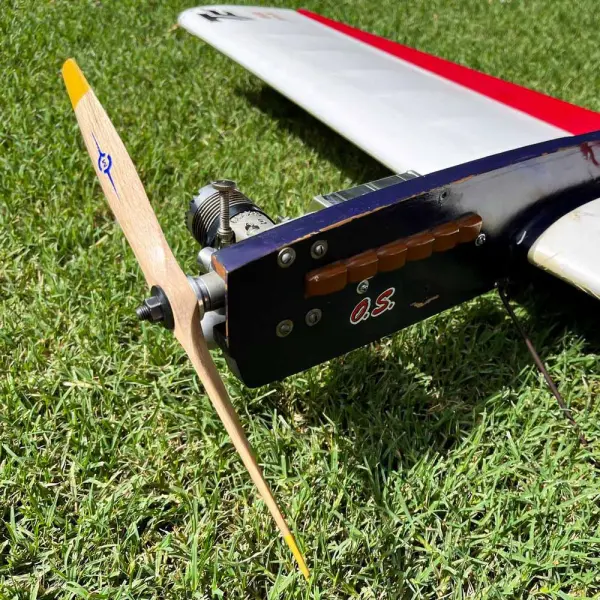 Master Airscrew 11x10 Beech Wood Propeller — image 8 of 9