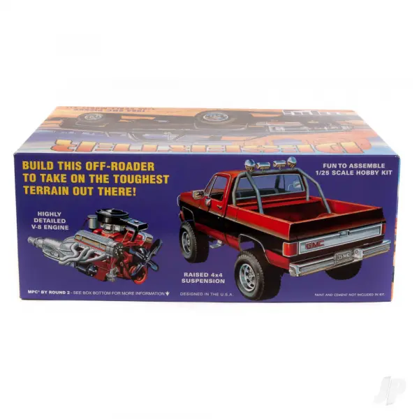 MPC 1:25 1984 GMC Pickup (White) &mdash; image 4 of 6