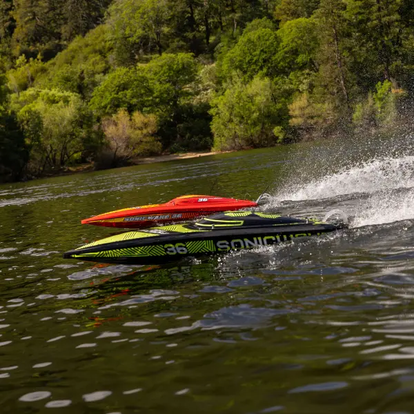 Pro Boat Sonicwake 36 V3 RTR &mdash; image 6 of 17