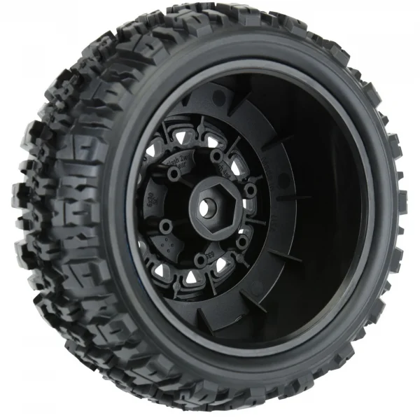 ProLine Trencher X M2 SC Tyres on Black Raid 6X30 Wheels (2)
