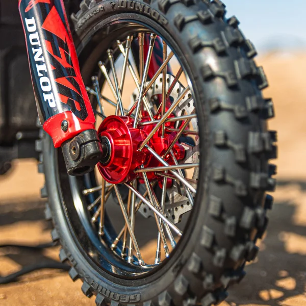 1/4 Pro-Spec Aluminium V2 Bead Front Wheel Black/Red (1): Pro