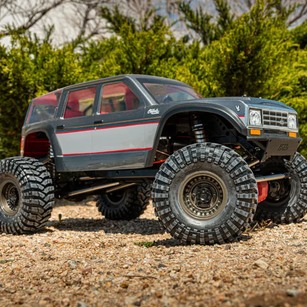 ProLine Coyote Grande Clear Body: Axial SCX6