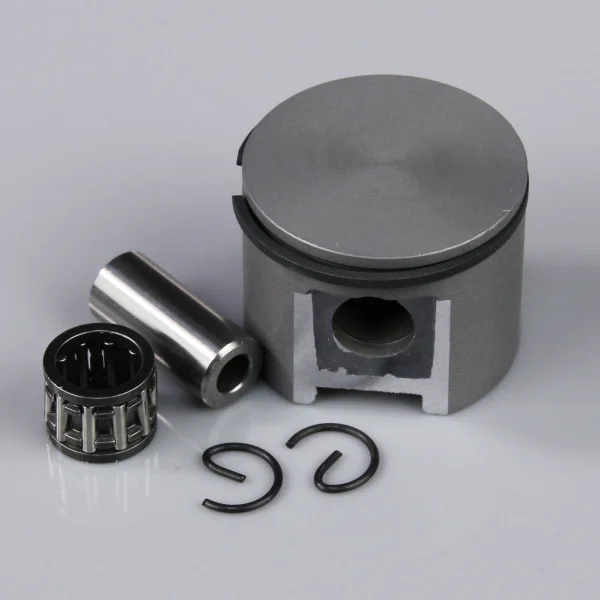 Stinger Engines Piston (1) and Accessories including C-Clips / Ring / Gudgeon Bearing and Pin (fits 20cc Twin)
