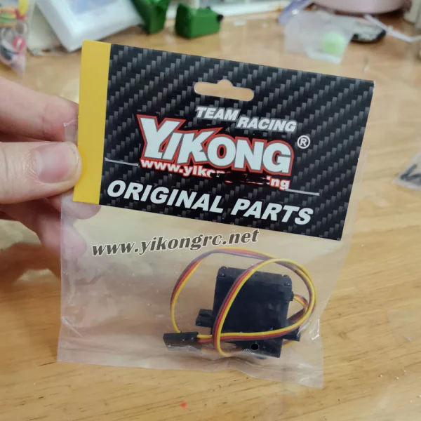 Yikong 17G Servo — image 2 of 2