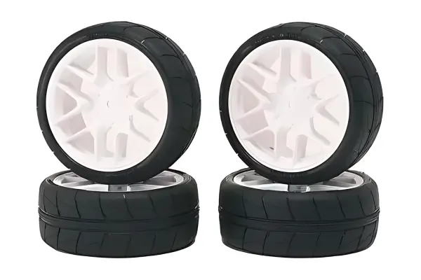 Sweep Hankook Tread 32Deg 24mm Glued TC Tyres 12Spoke Carpet — image 1 of 7