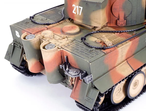 Taigen 1:24 Tiger 1 IR Battle Tank Middle Version - Camo