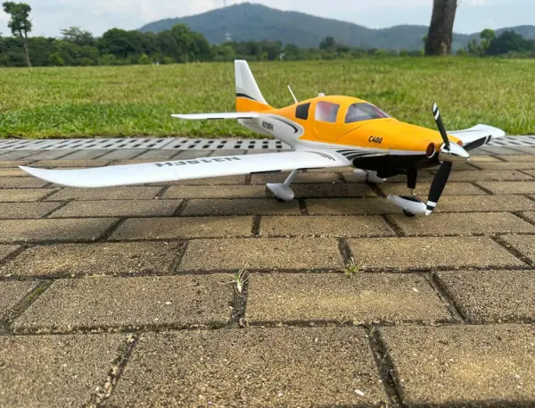 Fox Hobby C400 Intermediate Sports 1100mm - PNP With Gyro Flight Controller &mdash; image 8 of 18