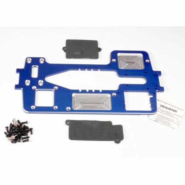 Traxxas 7075-T6 billet machined Aluminium chassis (4mm) (blue)/ hardware