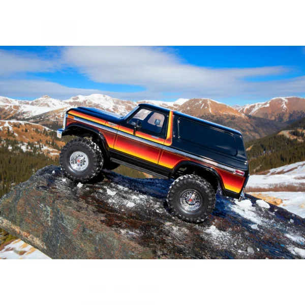 Traxxas TRX-4 1979 Ford Bronco — image 4 of 15