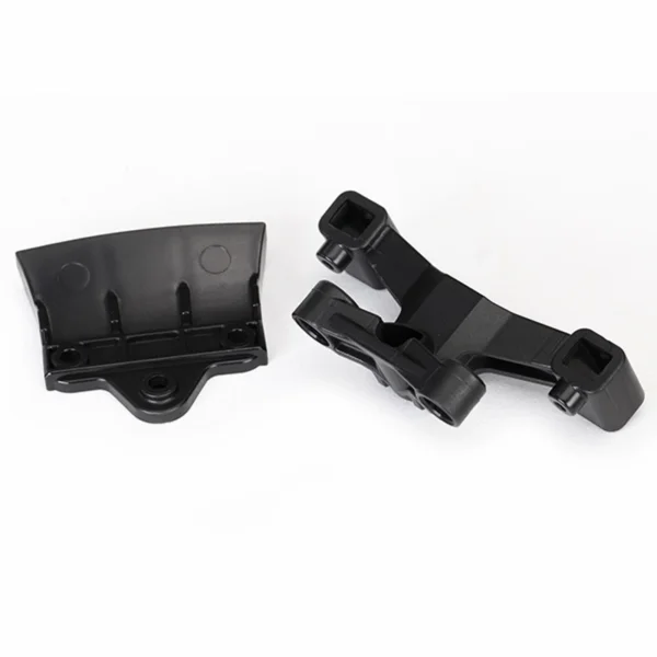 Traxxas Bumper rear (1)/ rear body mount (1)