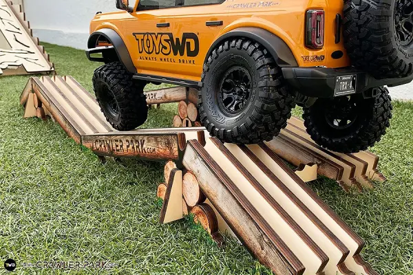 CML Racing Crawler Park Axes Crossing Obstacle 1:10 Crawler Circuit — image 5 of 11