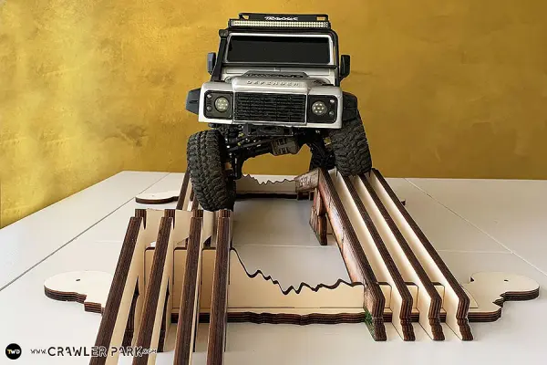 CML Racing Crawler Park Axes Crossing Obstacle 1:10 Crawler Circuit — image 8 of 11