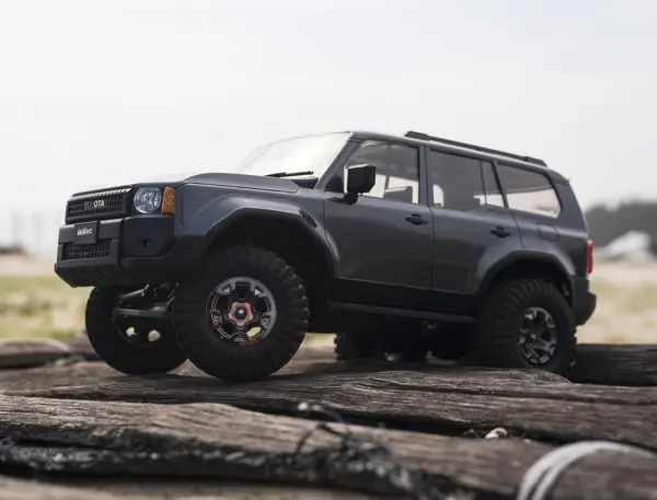 UDI UCX18 Toyota Prado 1:18 RTR Brushless &mdash; image 9 of 11