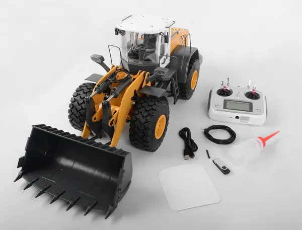 RC4WD 1:14 Scale Earth Mover 870K Hydraulic Wheel Loader w/White Cab RC4WD — image 8 of 20