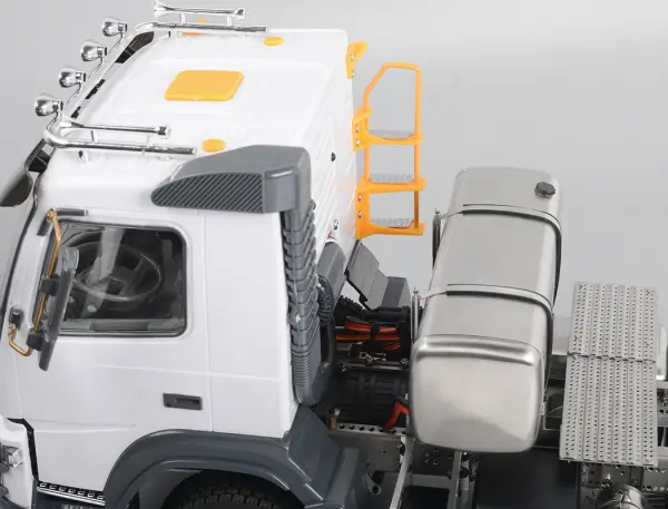 RC4WD 1:14 6x6 Nashorn Semi Truck (FMX) RC4WD &mdash; image 4 of 20