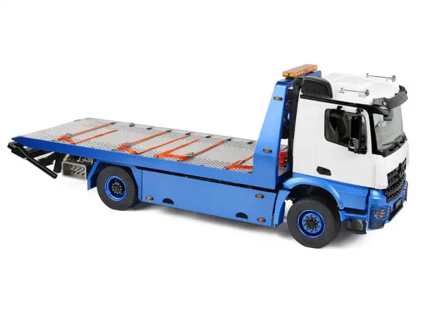RC4WD 1:14 4x4 Wrecker Flat Bed Hydraulic Tow Truck RC4WD — image 5 of 20