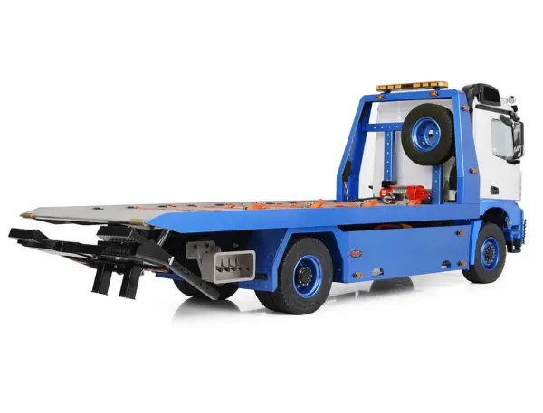 RC4WD 1:14 4x4 Wrecker Flat Bed Hydraulic Tow Truck RC4WD — image 3 of 20