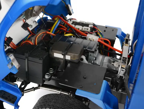 RC4WD 1:14 4x4 Wrecker Flat Bed Hydraulic Tow Truck RC4WD — image 8 of 20