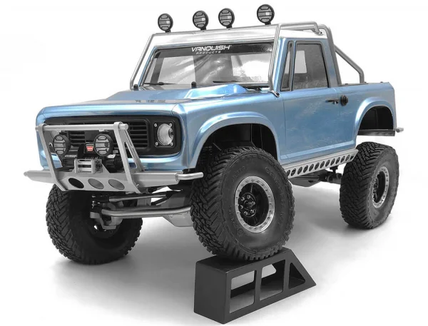 RC4WD Shirya Front Winch Bumper W/ Lights For Vanquish Vs4-10 Origin Body (Silver) — image 7 of 8