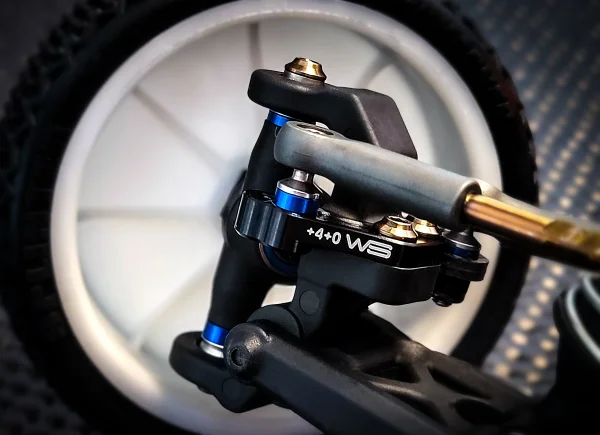 Willspeed B7 Aluminium +4 +0 Caster Block Link Mounts