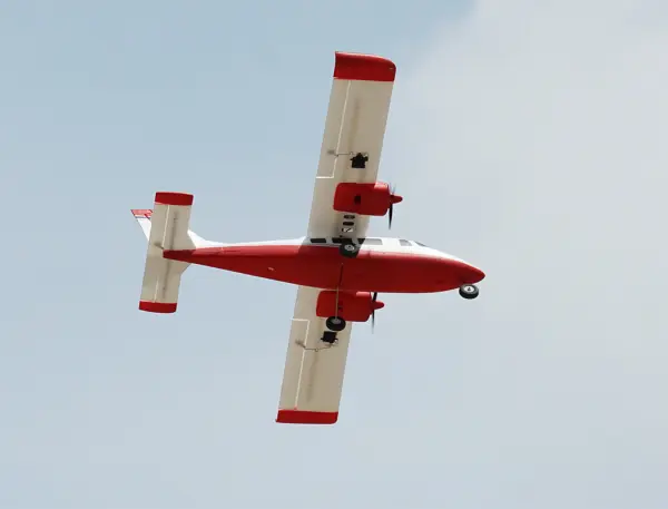 XFly P68 Twin 850mm PNP - Red &mdash; image 20 of 20