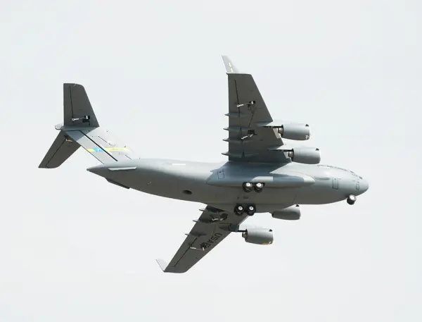 XFly Globemaster C-17 - Quad 40mm EDF 1200mm — image 7 of 20