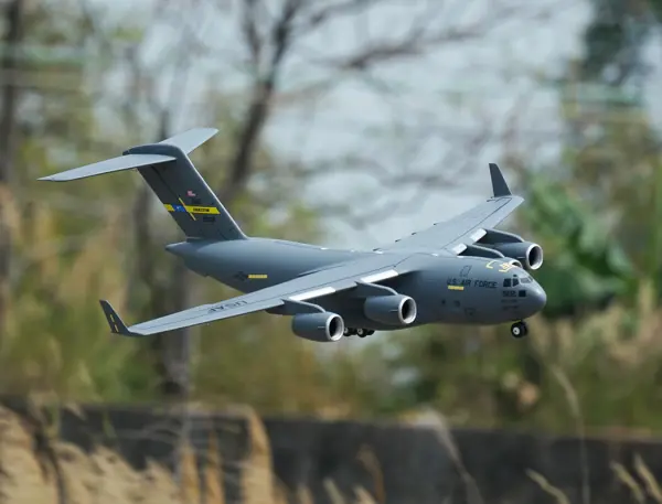 XFly Globemaster C-17 - Quad 40mm EDF 1200mm — image 9 of 20