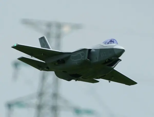 XFly F-35 Lightning 64mm EDF - 750mm — image 6 of 20