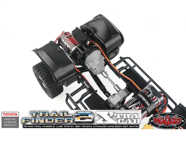 RC4WD Trailfinder 2 LWB RTR With 1987 Toyota Xtracab Hard Body — image 6 of 20